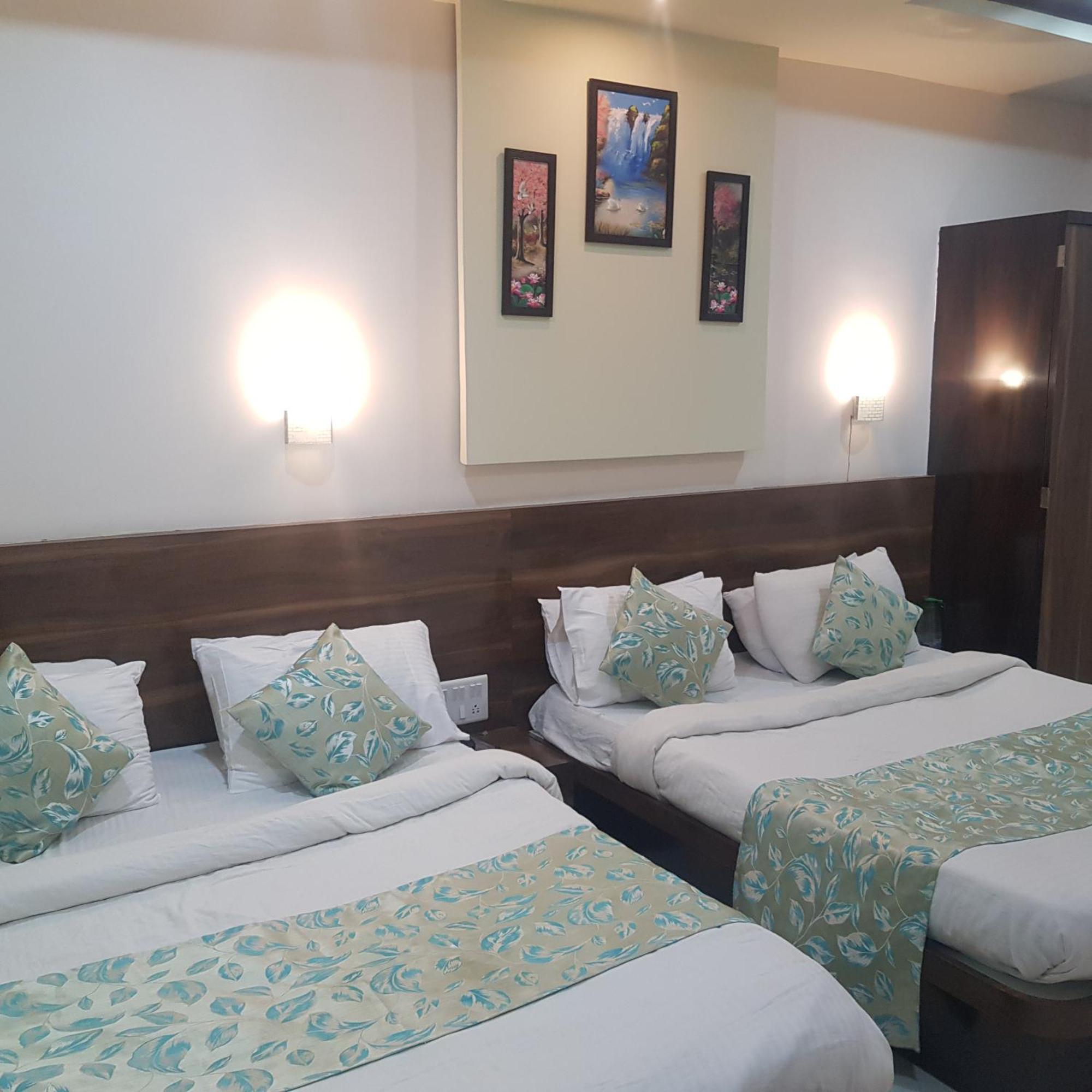 C P Cottage Resort Mahabaleshwar Luaran gambar