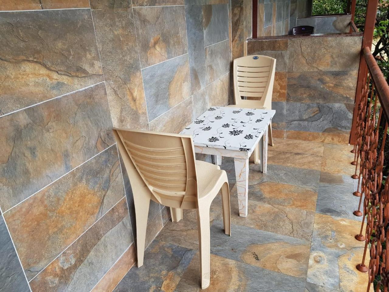 C P Cottage Resort Mahabaleshwar Luaran gambar
