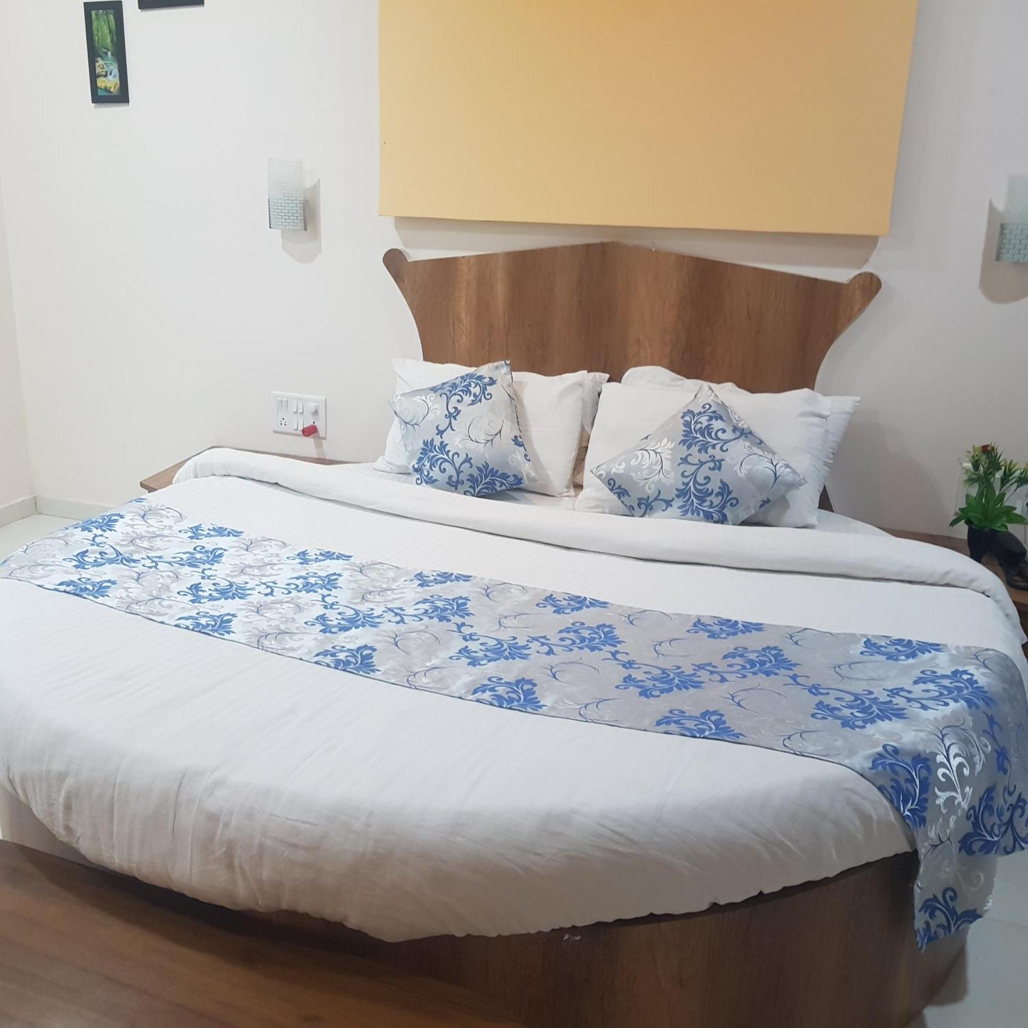 C P Cottage Resort Mahabaleshwar Luaran gambar
